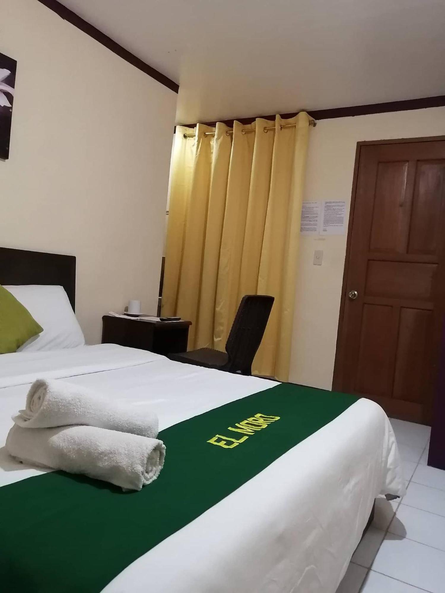 El Moro Beach Resort (Adults Only) Balabag  Ngoại thất bức ảnh